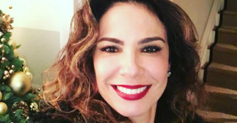 Luciana Gimenez surge com ‘popozão’ e brinca: “Melhor que Kim Kardashian”