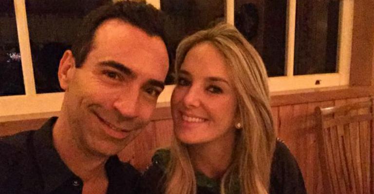 Ticiane Pinheiro curte jantar romântico em aniversário de César Tralli