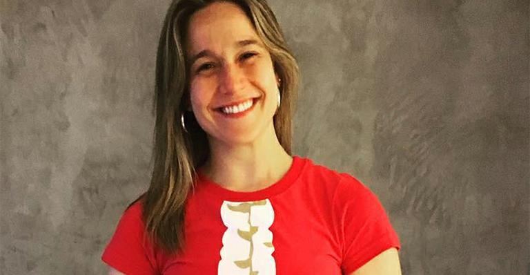 Fernanda Gentil aparece ao lado da mãe e surpreende fãs: ‘Parecem irmãs’