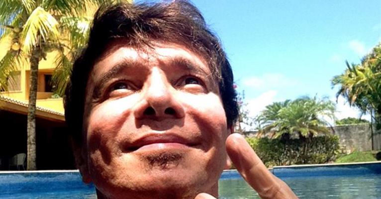 Após passar quase um mês internado, Netinho revela que tem sequelas dos AVCs