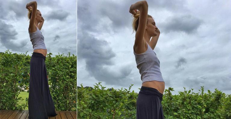 Carol Trentini exibe a barriguinha da 2ª gravidez