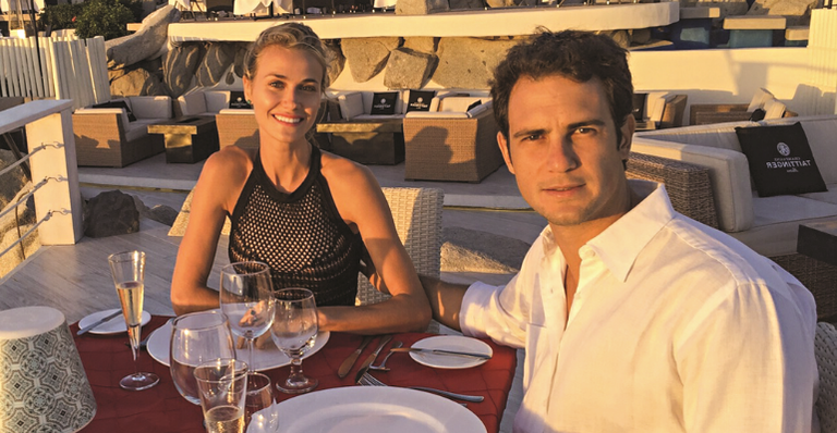 O paraíso da top Renata Kuerten e Beto Senna