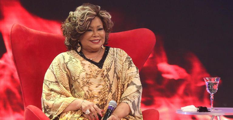 Alcione revela paixão por Alexandre Nero: ‘Ele é meu’