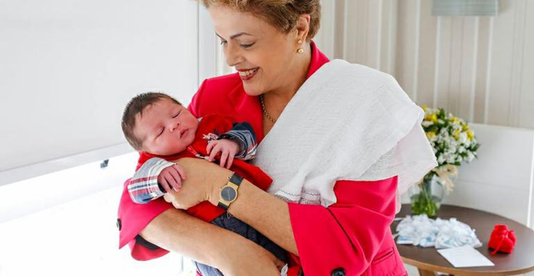 Dilma Rousseff comemora o nascimento do 2º neto