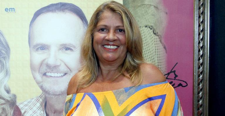 Afastada da TV, Tássia Camargo reaparece em estreia de peça