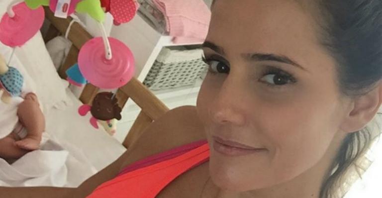 Deborah Secco mostra rostinho da filha: “Meu amor”