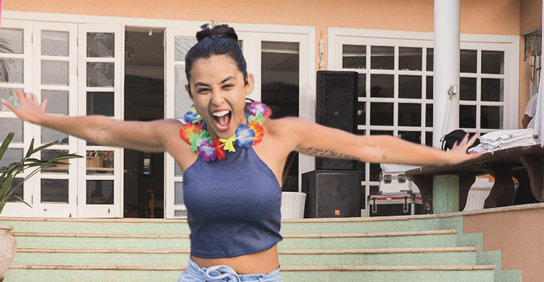 Yanna Lavigne  se diverte no Rio de Janeiro