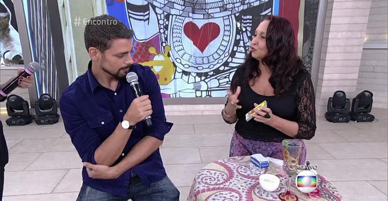 Cauã Reymond recebe previsão de taróloga na TV: ‘Fiquei tenso’