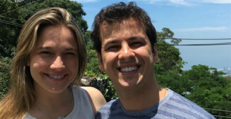 Antes de anunciar separação, Fernanda Gentil fez tatuagem: ‘Se te faz feliz’