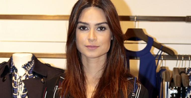 Thaila Ayala conta que herdou o amor pelos animais de seu pai