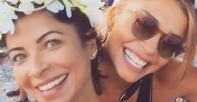 Grazi Massafera e Anna Lima curtem bloquinho de Carnaval