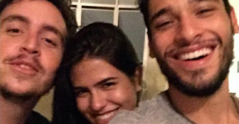 Antonia Morais posa com o ex e atual namorado: “Isso é felicidade”