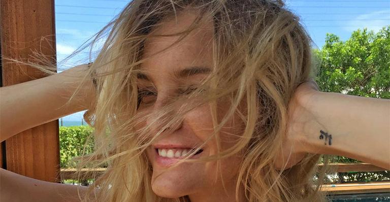Grávida, Carol Trentini dispensa agito e descansa com o filho: ‘Minha festa, meu samba’