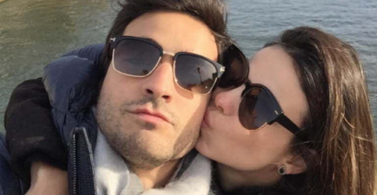 Sthefany Brito se declara para o namorado Igor Raschkovsky