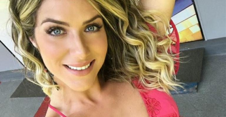 Giovanna Ewbank exibe corpão escultural durante mergulho em Fernando de Noronha