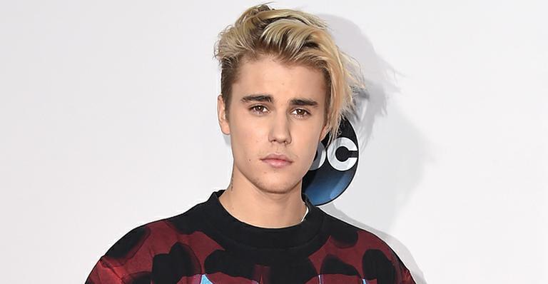 Recorde de vendas: Justin Bieber conquista 1º e 2 º lugar da Billboard