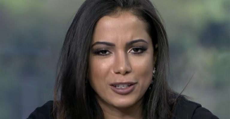 Anitta não descarta posto de rainha de bateria da Mocidade: “Tem que se dedicar muito”
