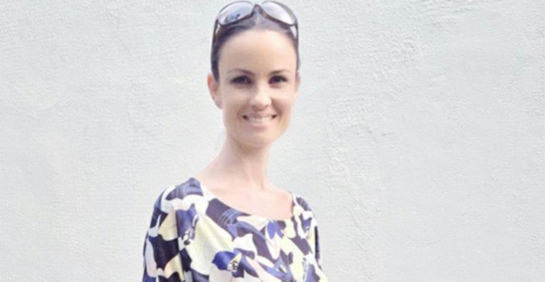 Carolina Kasting posa gravidíssima: ‘Parece que engoli uma bola de basquete’