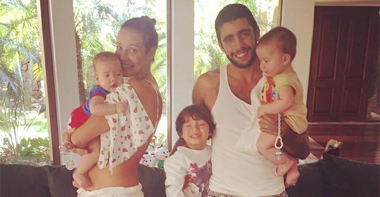 Luana Piovani reúne toda a família e comemora: ‘Gratidão’
