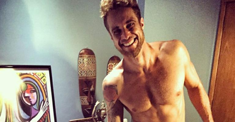 Daniel Manzieri mostra primeira foto em casa após eliminação do BBB