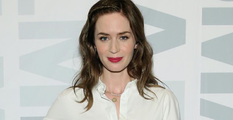Emily Blunt é confirmada como Mary Poppins em novo filme