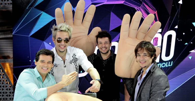 KLB brinca de ‘Tapa na Cara’ com Celso Portiolli na TV