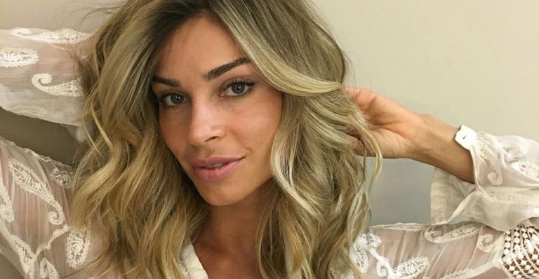 Grazi Massafera renova o visual e clareia o cabelo