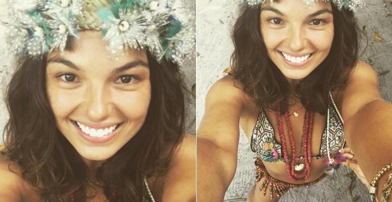 Ísis Valverde usa look indígena durante viagem de férias