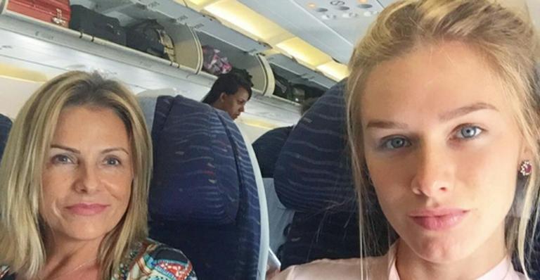 Fiorella Mattheis comenta semelhança com a mãe, Sandra