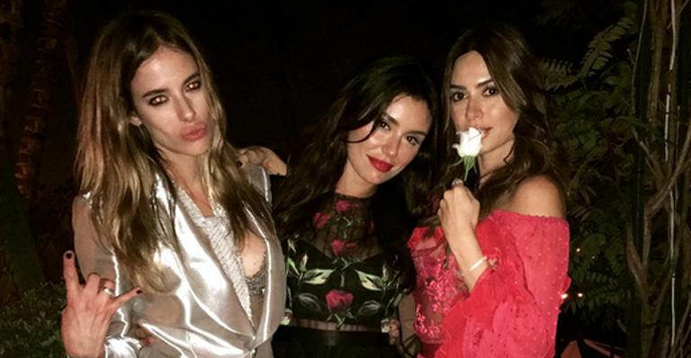 Poderosa! Thaila Ayala curte festa pós-Oscar organizada por Elton John