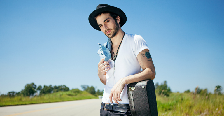 Cantor Fiuk lança clipe de sua nova música, ‘Desejo Proibido’