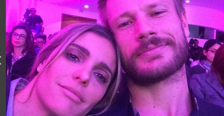 Rodrigo Hilbert abre o baú e publica foto antiga com Fernanda Lima: ‘Eu e meu amor’
