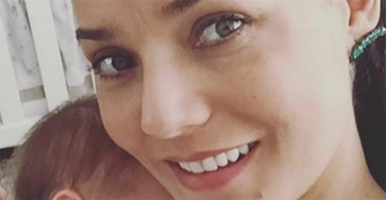 Mônica Carvalho se derrete para a filha, Valentina: ‘Fofura’