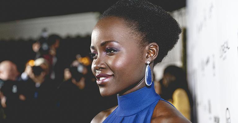 Lupita Nyong’o desabafa sobre racismo em Hollywood: ‘A mudança precisa acontecer’