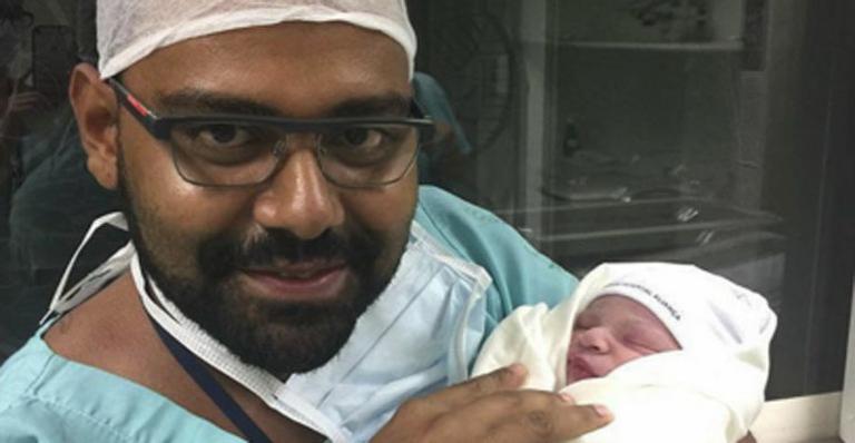 Cantor Pablo comemora o nascimento do terceiro filho: ‘Estamos radiantes’