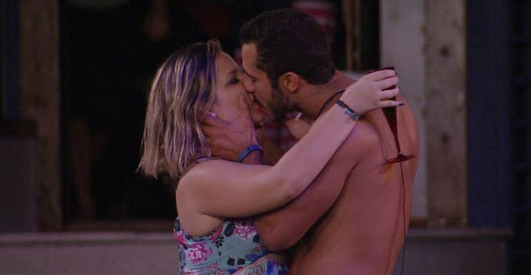 Mães de Maria Claudia e Matheus se dividem sobre término do casal