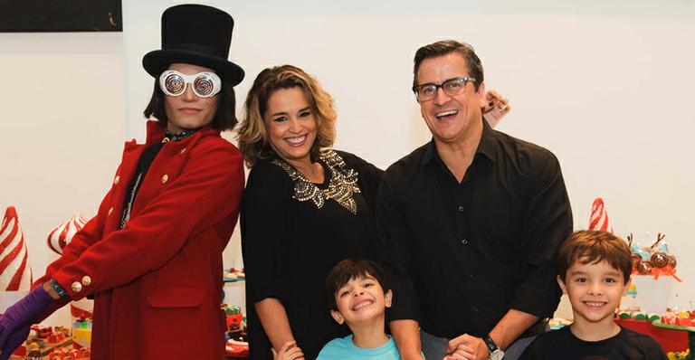 Suzy Rêgo e família prestigiam evento de chocolate em São Paulo