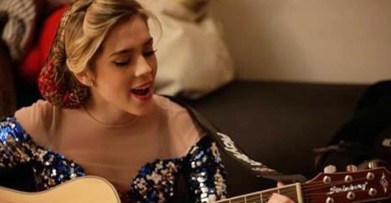 Sophia Abrahão manda recado aos fãs nos 5 anos da novela ‘Rebelde’