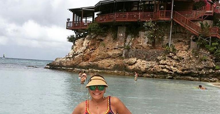 Aos 73, Susana Vieira causa furor com foto só de biquíni