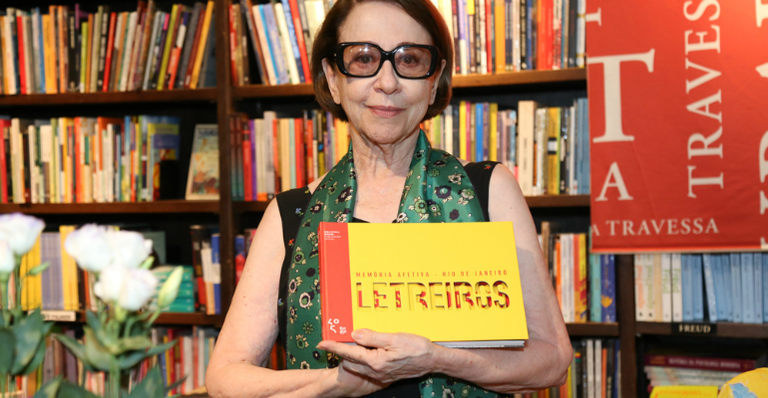 Fernanda Montenegro prestigia lançamento de livro no Rio de Janeiro