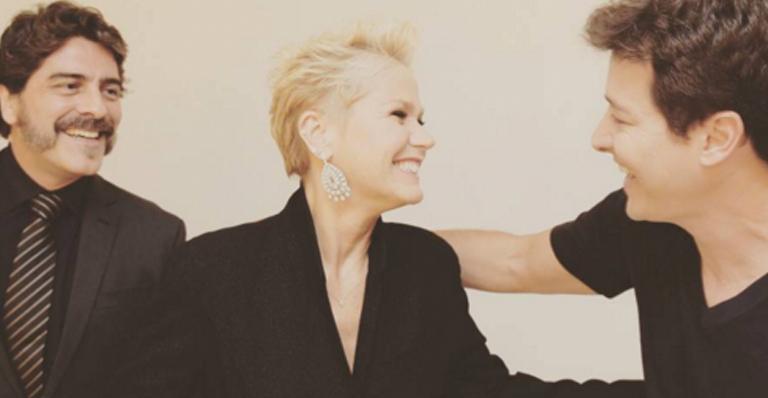 Elenco da Record homenageia Xuxa em seu aniversário