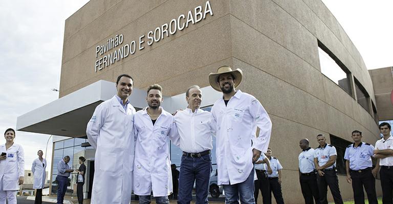 Dupla Fernando e Sorocaba dá nome para ala no Hospital do Câncer de Barretos