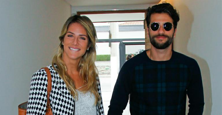 Giovanna Ewbank e Bruno Gagliasso celebram a delegação do país da filha, Chisomo