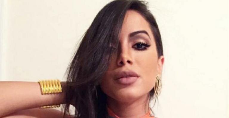 Anitta fala sobre boato de ter barrado Ludmilla em sua festa de aniversário
