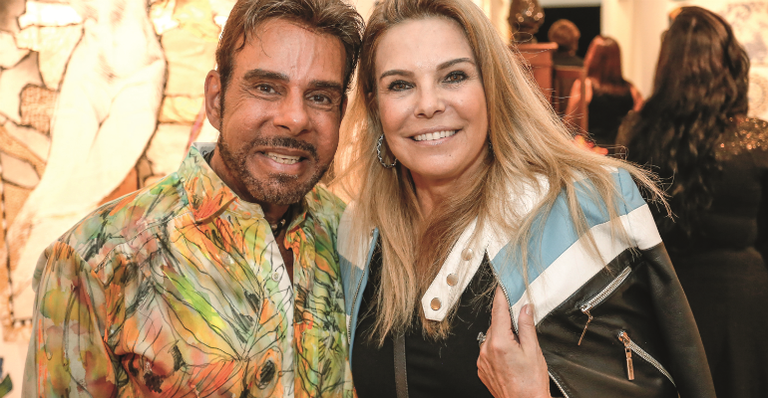 Roberto Camasmie festeja exposição especial em Curitiba