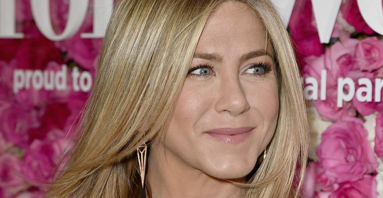 Eleita a mulher mais bela de 2016, Jennifer Aniston brinca: ‘É um momento meio adolescente’