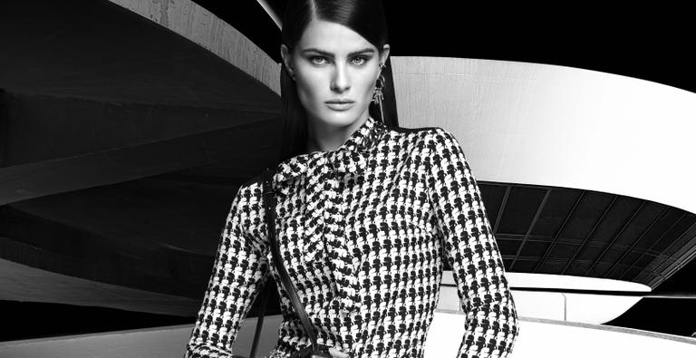 Isabeli Fontana: musa de Karl Lagerfeld em campanha
