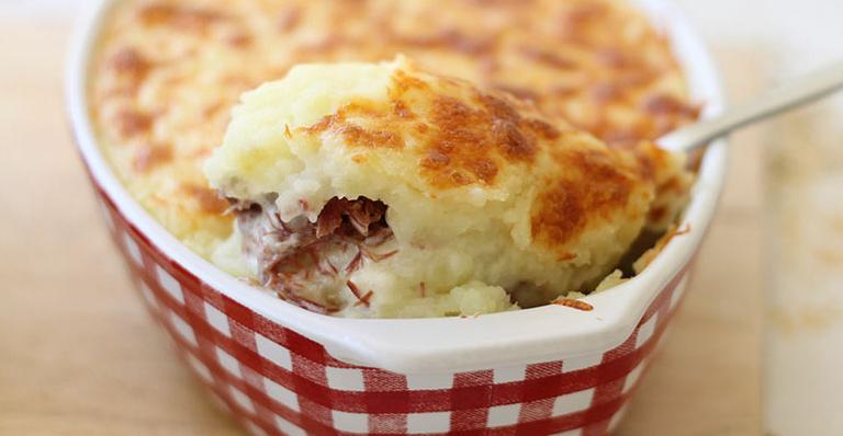 Escondidinho de Mandioquinha com Carne Seca: prato especial feito com a panela Electrolux Infinite Amplicook
