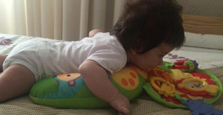 Rodrigão mostra vídeo fofo do filho ‘brincando’