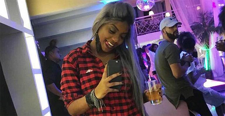 Ludmilla aparece na cama ao lado do namorado: ‘Bom dia com amor’